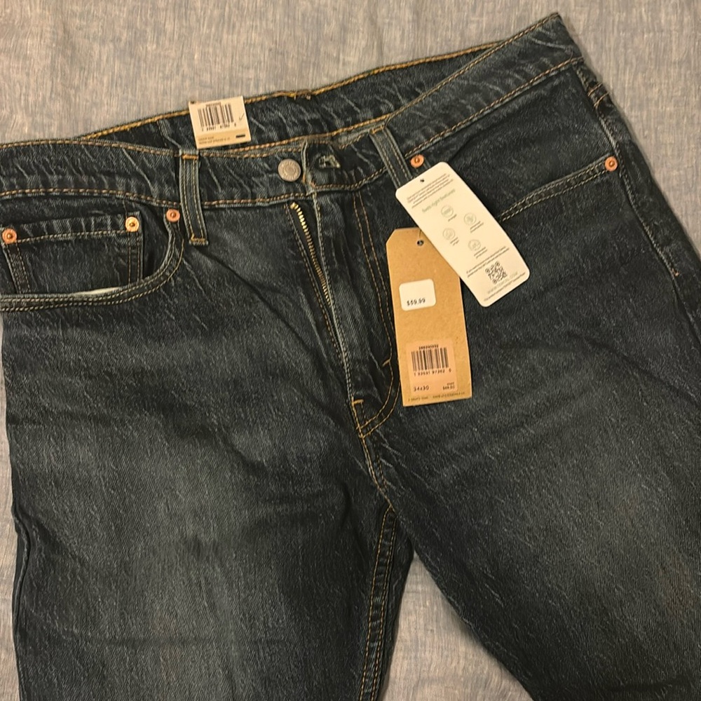 New with tags men’s Levi’s “512 Slim Taper“jeans